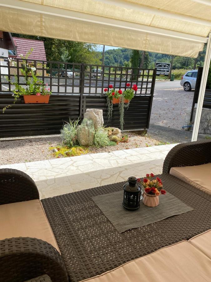 Millenium House 1 Bed & Breakfast เยแซร์ตเซ ภายนอก รูปภาพ